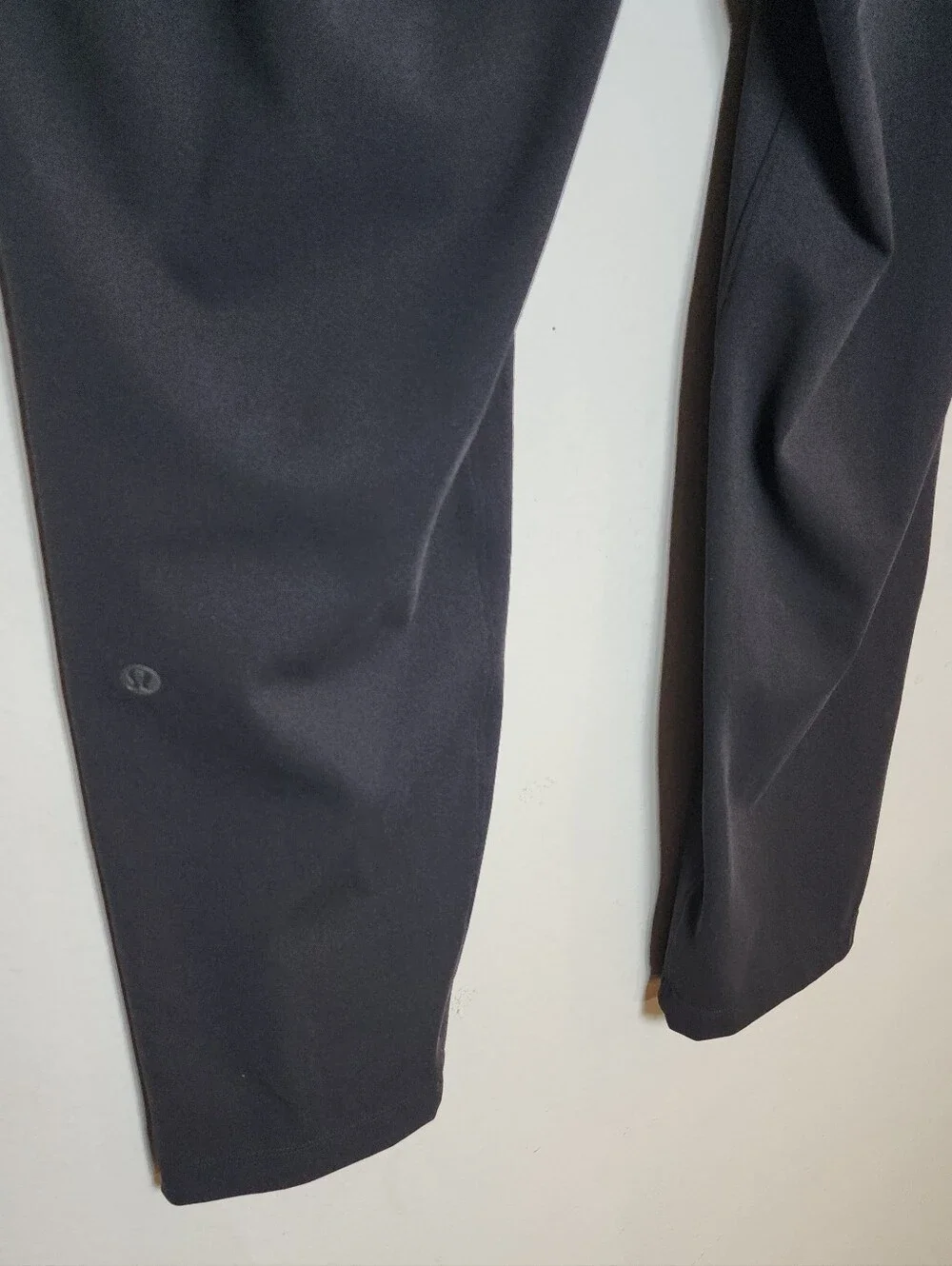 Lululemon On The Fly Black Pants Pull On Drawstring Women's Size 8
